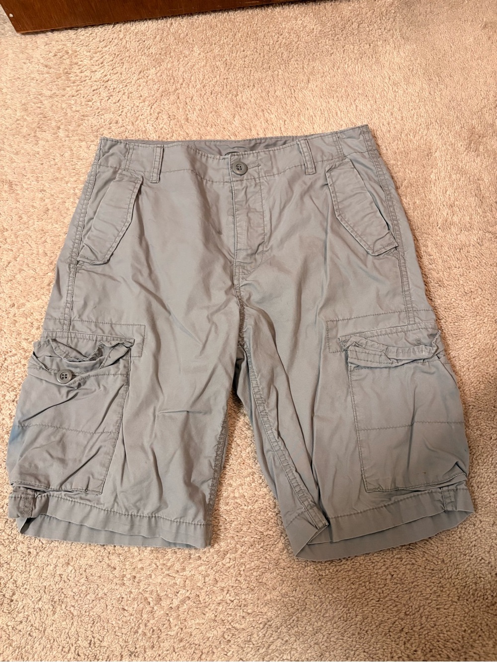 Old Navy Men's Light Gray Cargo Shorts(npt)